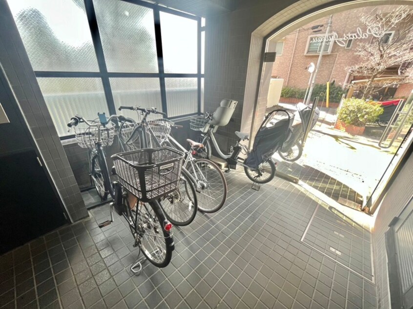 駐輪場 パﾚジュトー