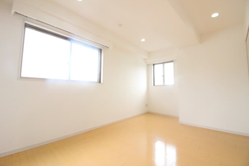 居室 クロ－バ－ステイ秋葉原