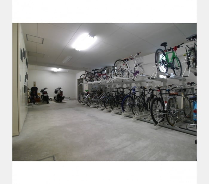 駐輪場 コンフォリア池尻