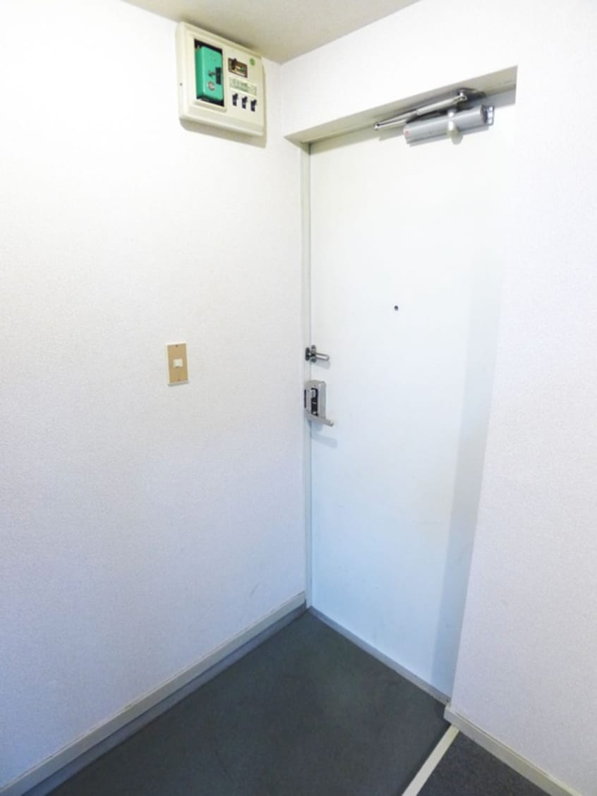 玄関 ローズアパートR45