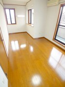 居室 仲町戸建