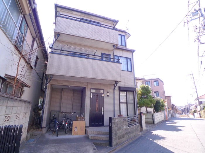 エントランス部分 仲町戸建