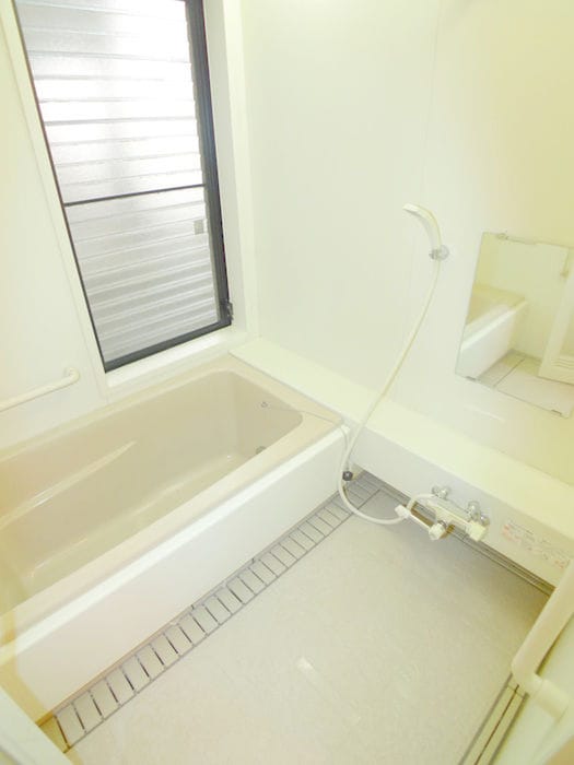 バス／シャワールーム等 仲町戸建