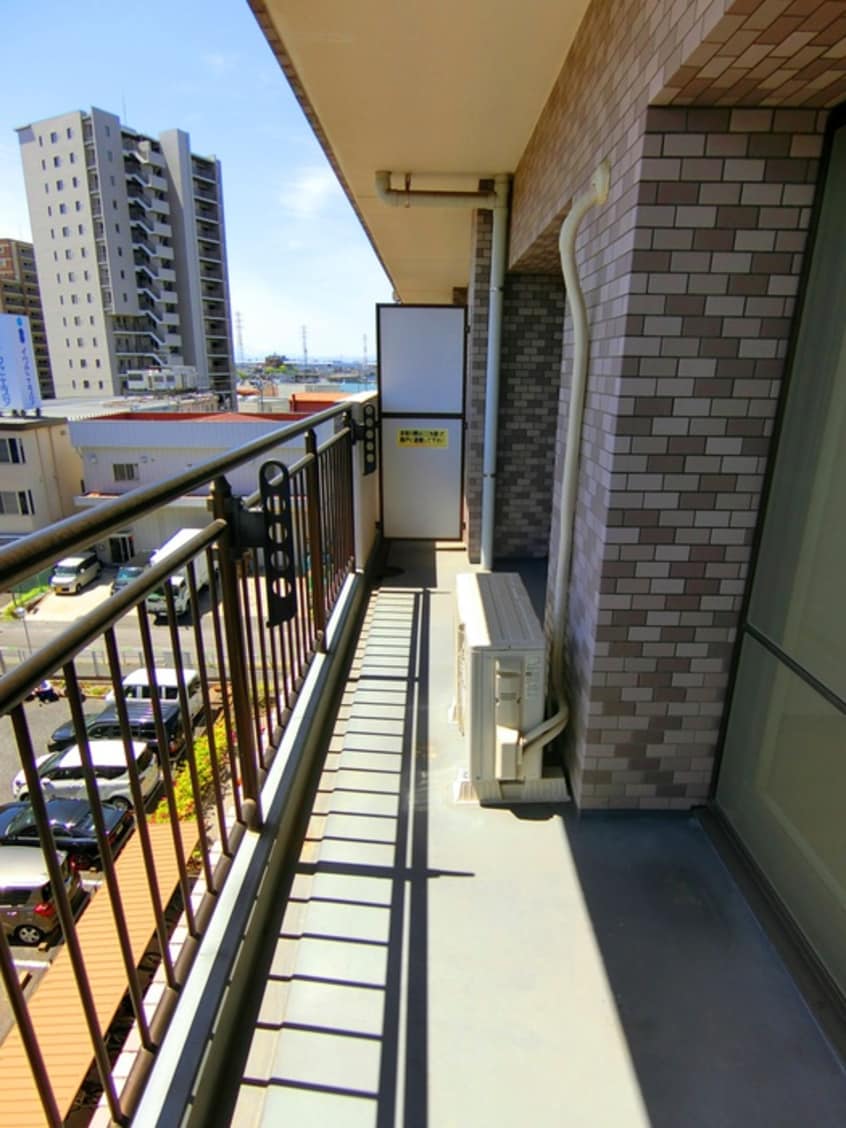 ベランダ・バルコニー マ・メゾン寿