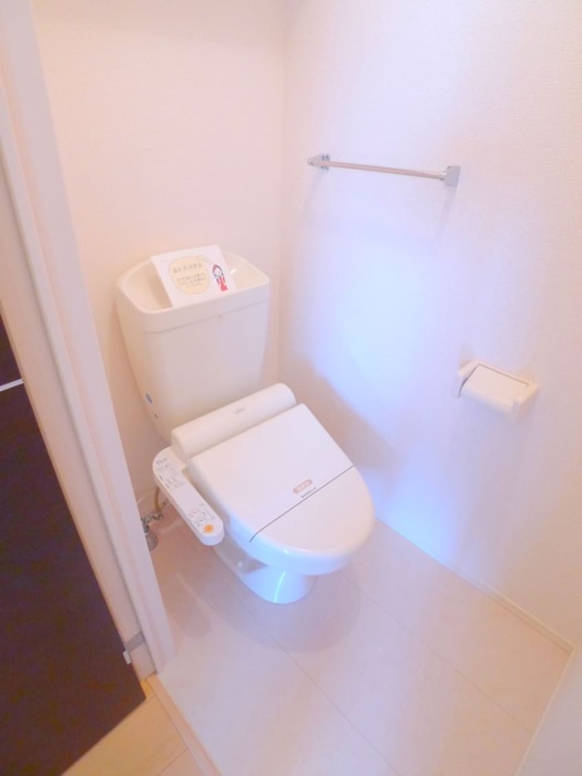 トイレ エクレールB