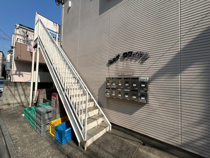 エントランス部分 ミュゲロワイヤル