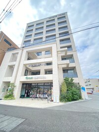 オークラビル