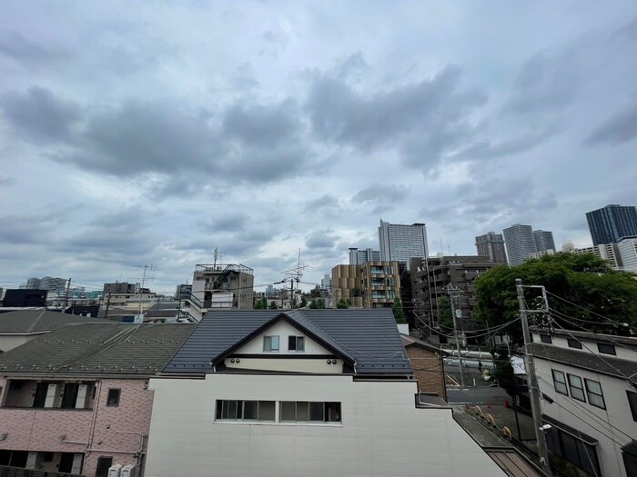 室内からの展望 サンノウヤサクビル