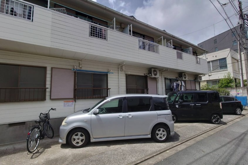 駐車場 ホワイトハイムタナカ(1F)