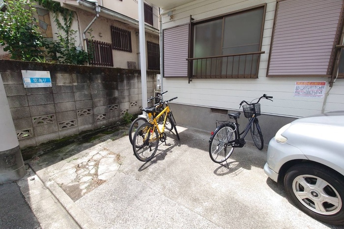 駐輪場 ホワイトハイムタナカ(1F)