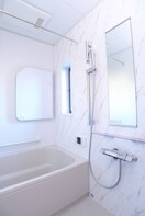 バス／シャワールーム等 根戸貸家