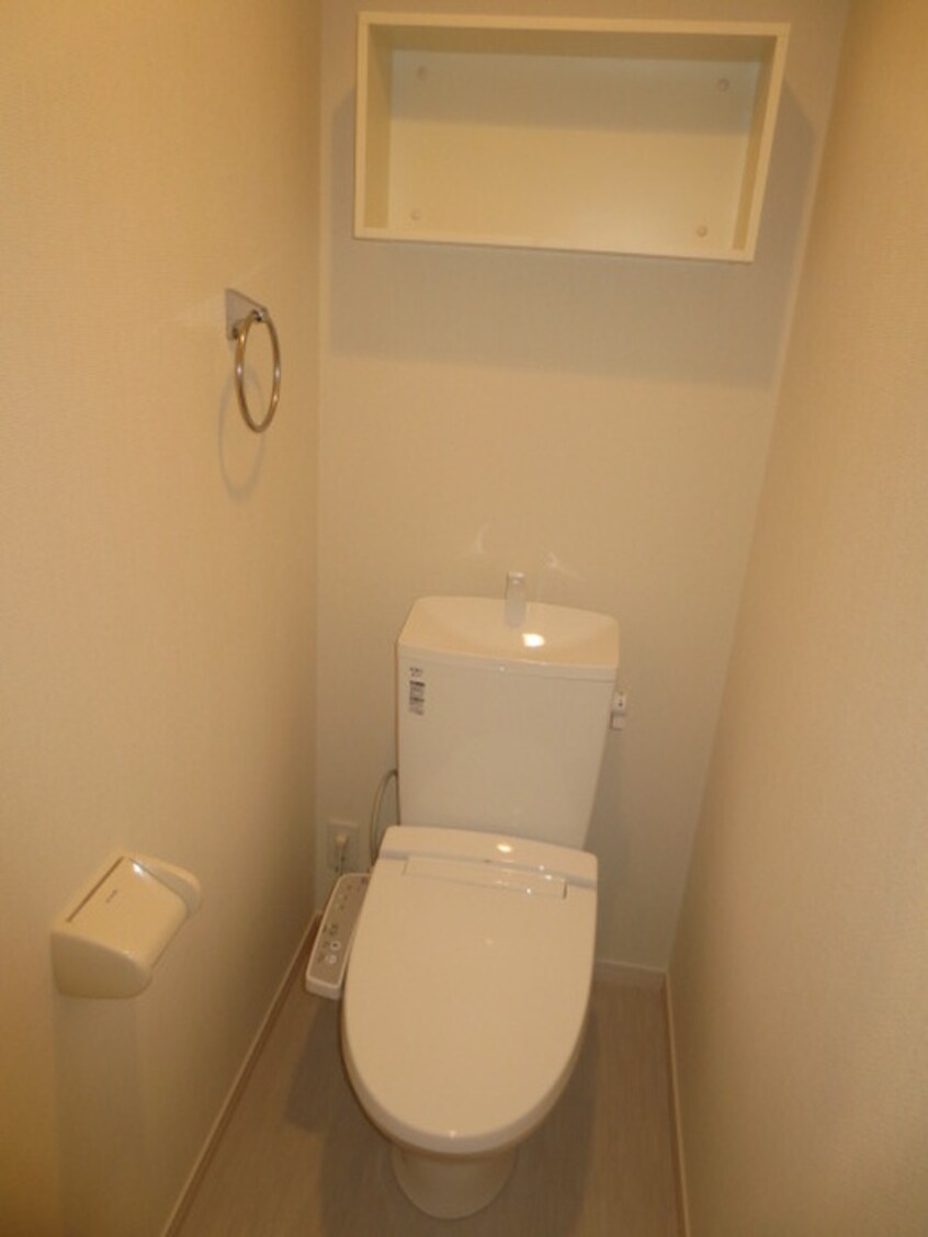 トイレ リブリ・シロヤマA