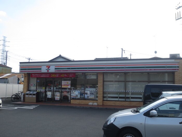 セブンイレブン(コンビニ)まで118m ロイヤルシティ夢見ケ崎