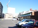ファミリーマート板橋大谷口店(コンビニ)まで331m ウェルカム弥生町