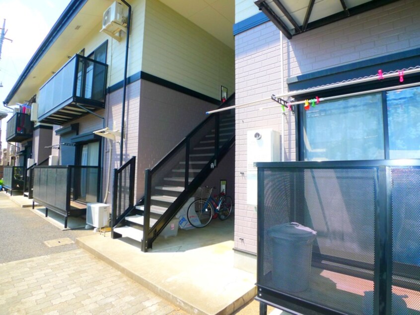 エントランス部分 ドミール・氷川