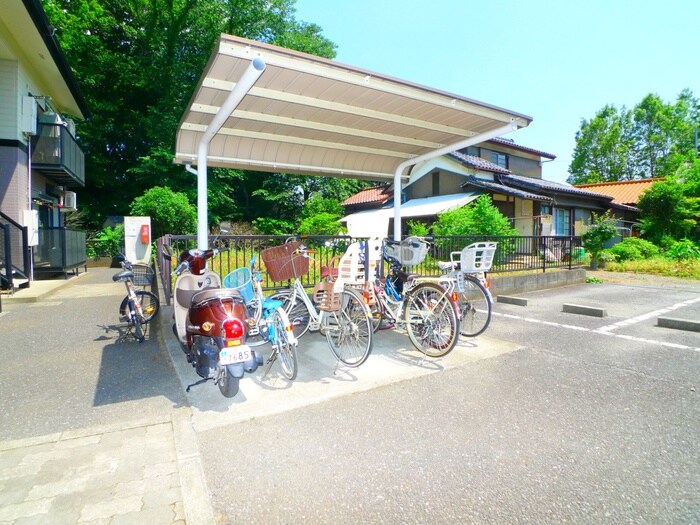駐輪場 ドミール・氷川