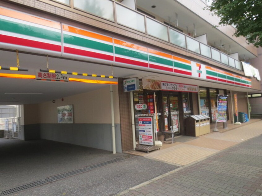セブンイレブン(コンビニ)まで264m アデッソ・Ｋ