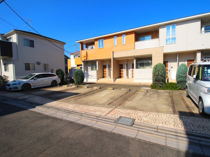 駐車場 オランジュ・アム－ル