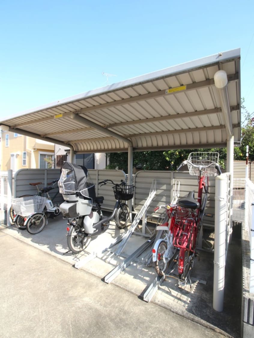 駐輪場 オランジュ・アム－ル