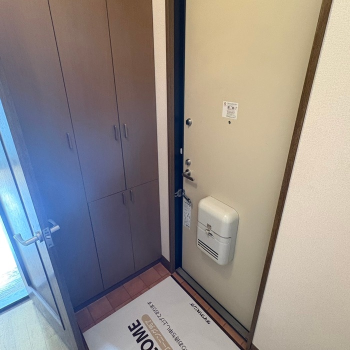 玄関 フレマリール塩澤Ａ