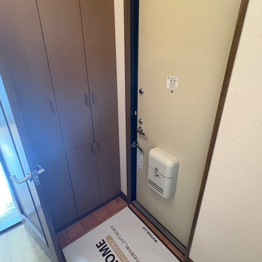 玄関 フレマリール塩澤Ａ
