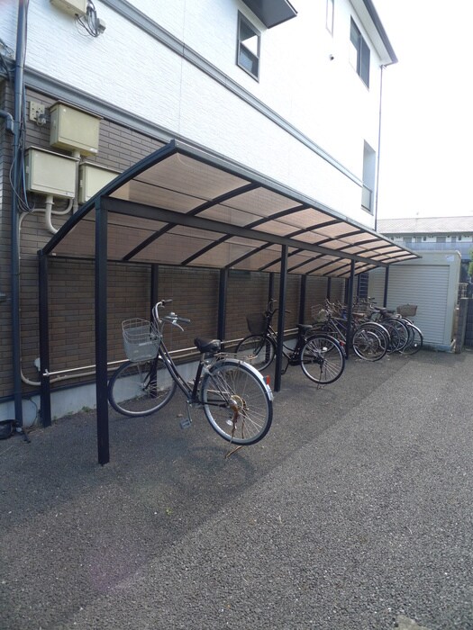 駐輪場 ヴィクトワ－ル