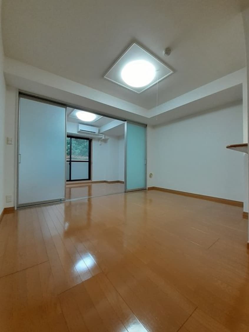 居室 ブリアンコリ－ヌ