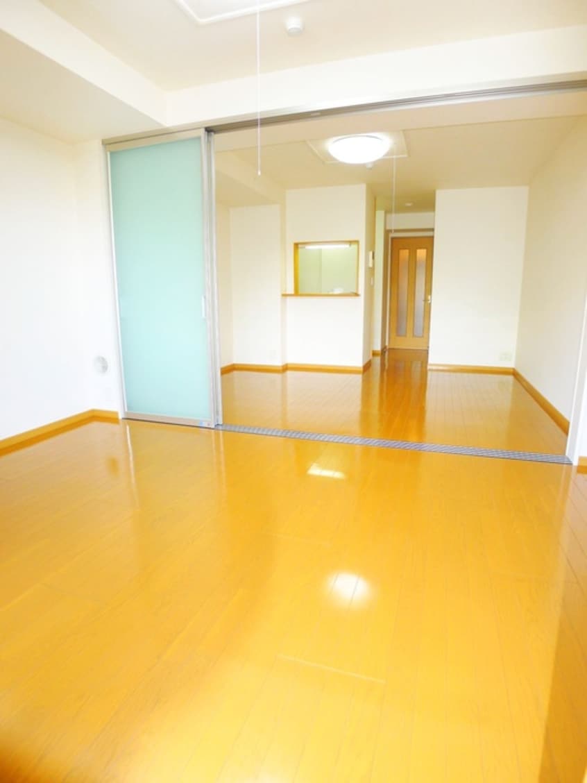 居室 ブリアンコリ－ヌ