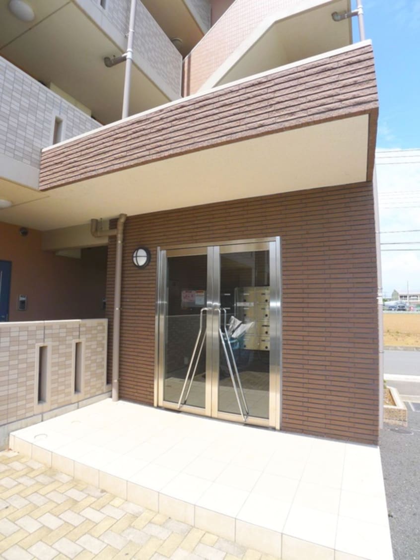 エントランス部分 ブリアンコリ－ヌ