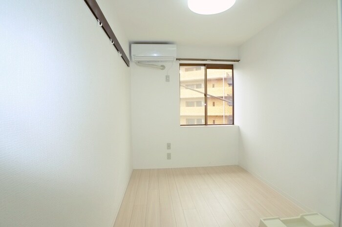 居室 北小金ハイツ