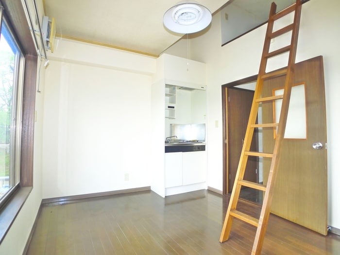 居室 コ－ポ逆井