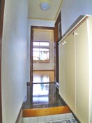 玄関 コ－ポ逆井