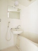 バス／シャワールーム等 コ－ポ逆井