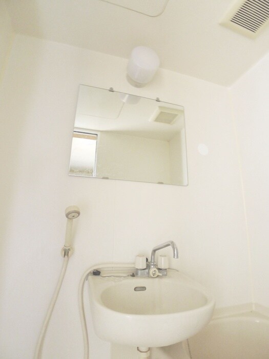 洗面 コ－ポ逆井