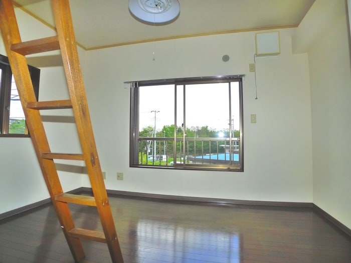 居室 コ－ポ逆井