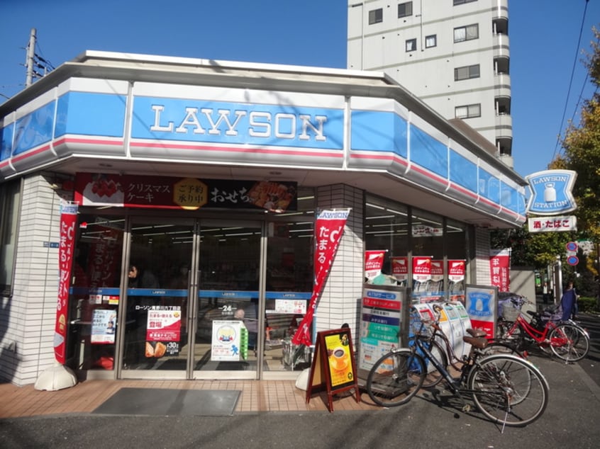 ローソン滝野川６丁目店(コンビニ)まで58m パークアクシス西巣鴨