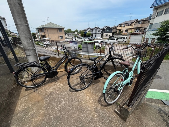 駐輪場 プレジデントうえのだい