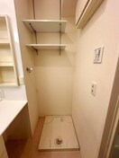洗濯機置場 メゾンドゥラシーヌ