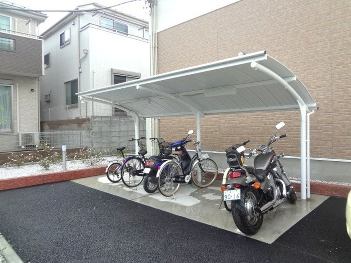 駐輪場 モア　グランディール・エヌ