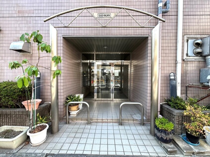 エントランス部分 リッジ・タピオラ