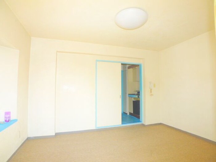 居室 プラムハイツ