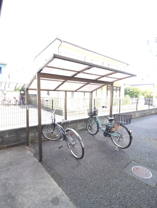 駐輪場 安藤ビル