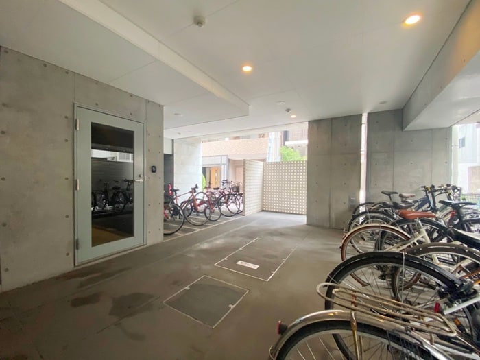 駐輪場 ＶＩＶＲＥ本郷