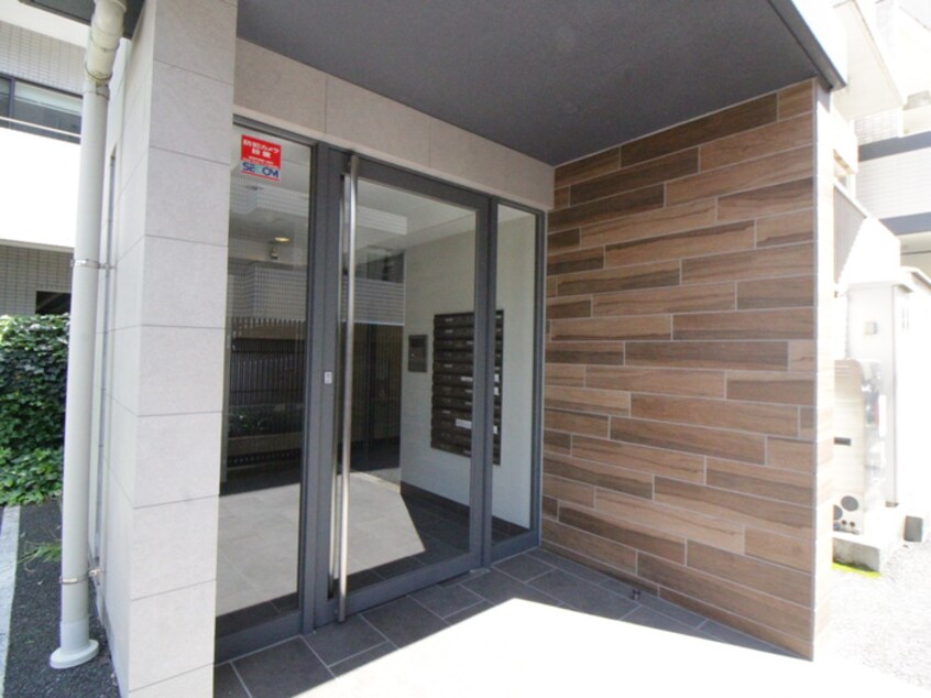 エントランス部分 コンフォリア新中野Ⅱ