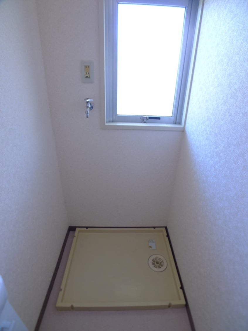 洗濯機置場 メゾンド 鴇田