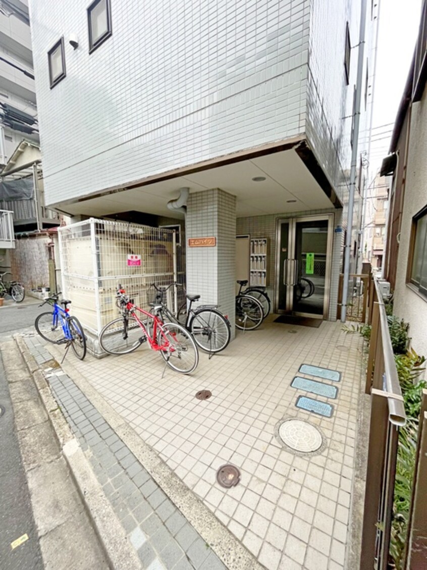 エントランス部分 エムハイツ