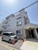 中臺ビルの外観
