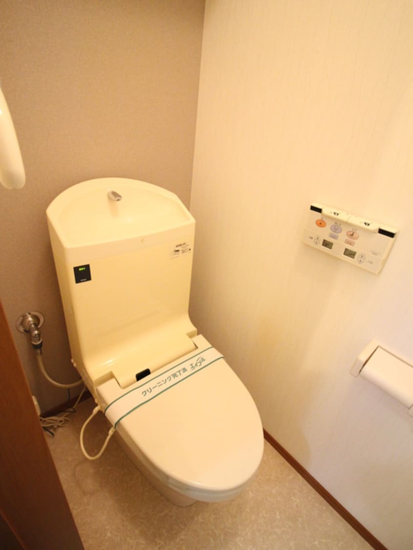 トイレ アークシティＡコート