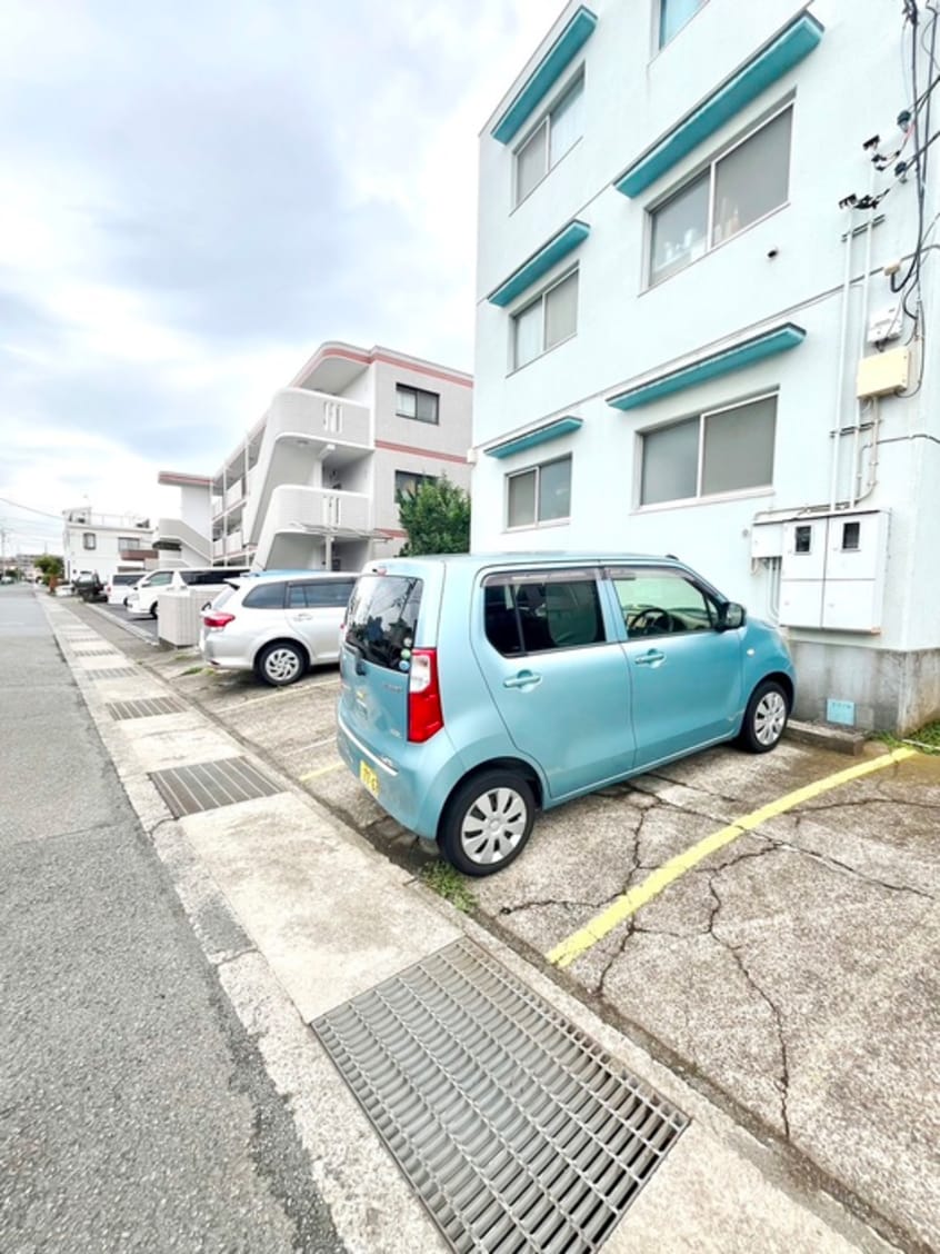 駐車場 ドエルフェニックス