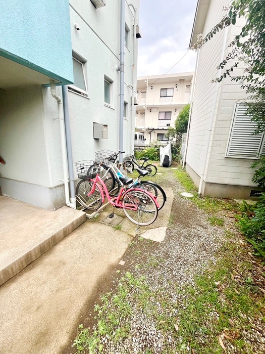 駐輪場 ドエルフェニックス